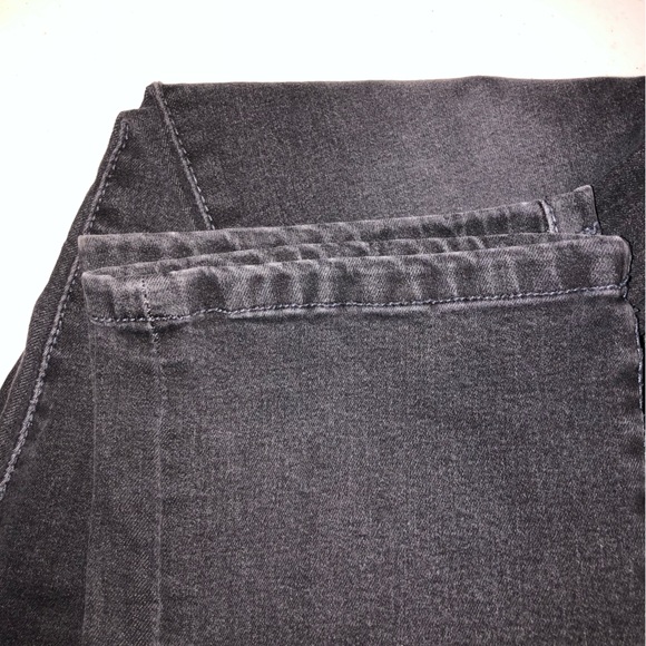 Slim Jeans - Picture 2 of 4